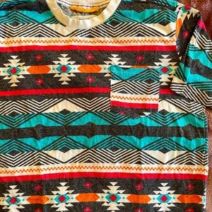 Free plant cotton colorful tee. Size small/md